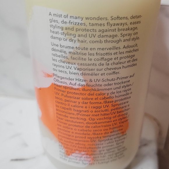 Bumble and Bumble Hairdresser's Invisible Oil Heat/UV Protective Primer Spray NW - Picture 4 of 4